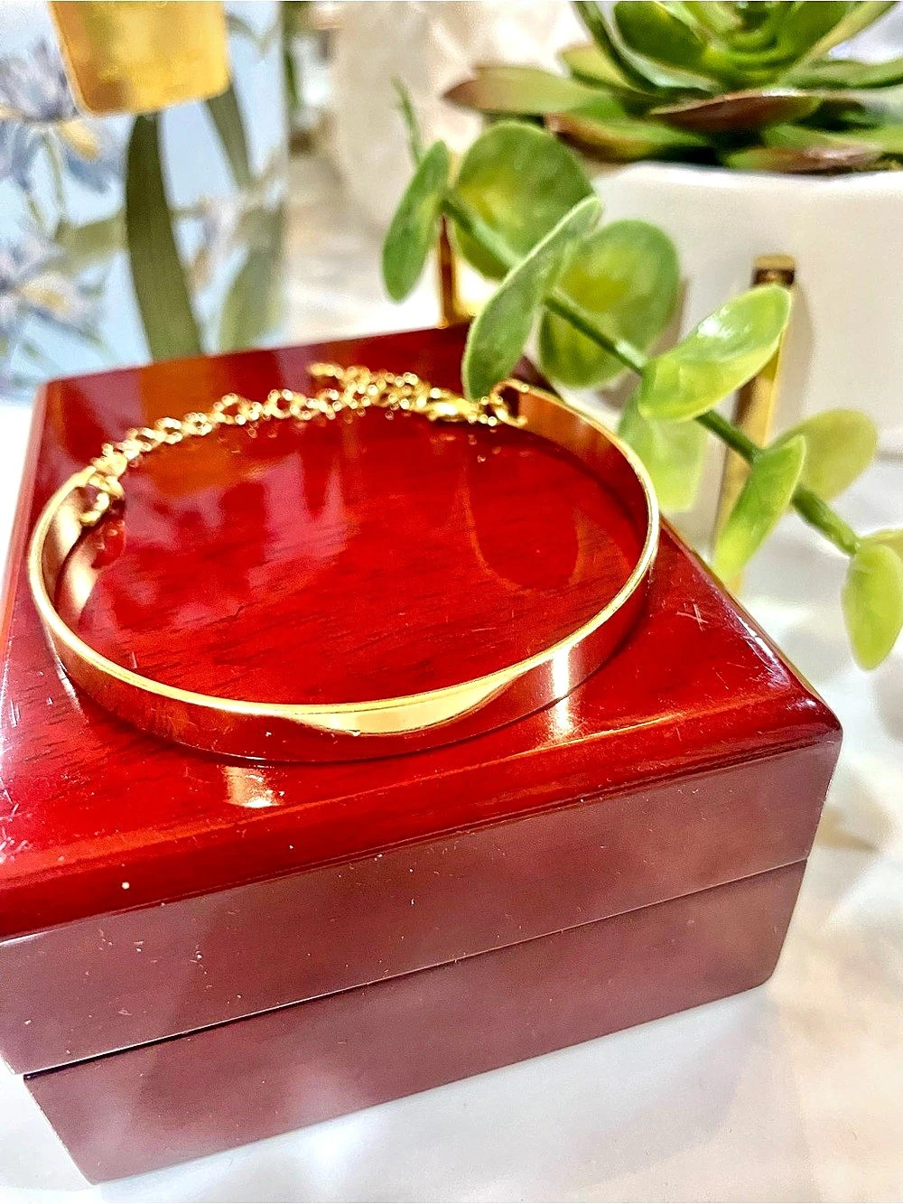 NWT Gold-Tone Chain Bracelet Cuff